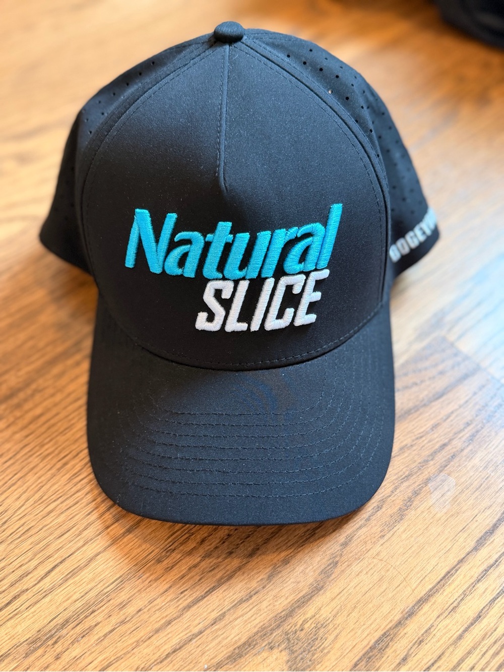 NATURAL SLICE
PERFORMANCE GOLF HAT - SNAPBACK BogeyBros